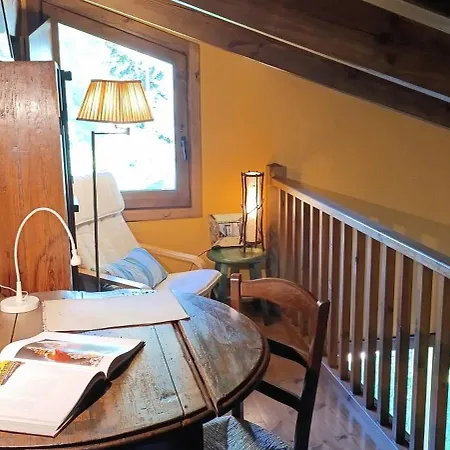 Les Pedres Tatil Evi